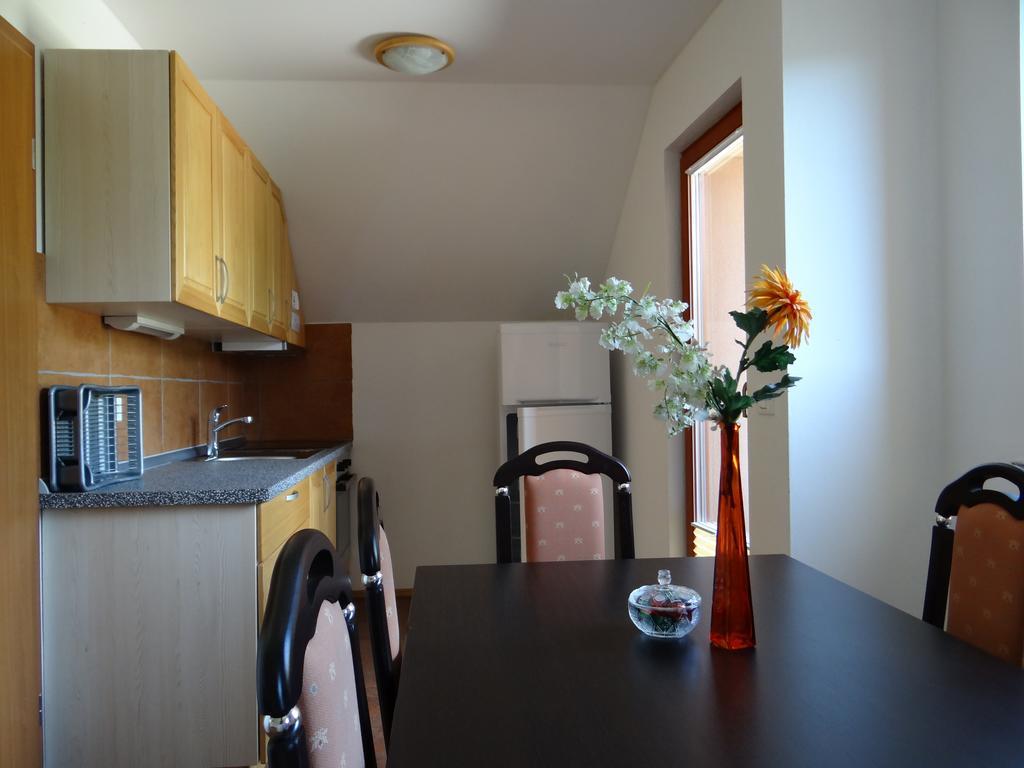 Apartments Trebusak Laze v Tuhinju Kültér fotó