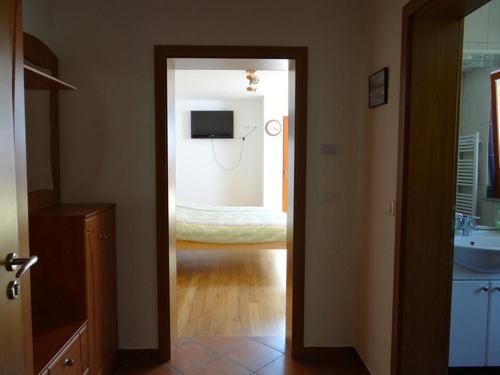 Apartments Trebusak Laze v Tuhinju Kültér fotó